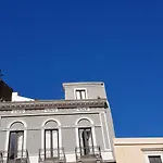 Fera O' Luni Bed and breakfast