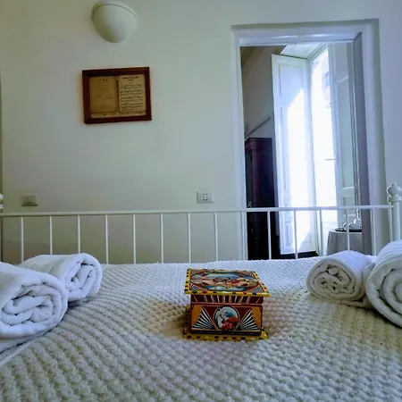 Fera O' Luni Bed & Breakfast